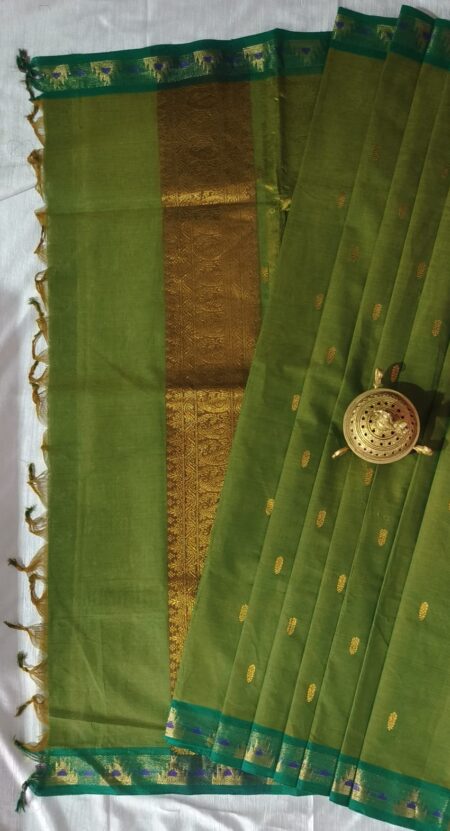 Kaanchi Self Rich Pallu Saree NF2507KRP02